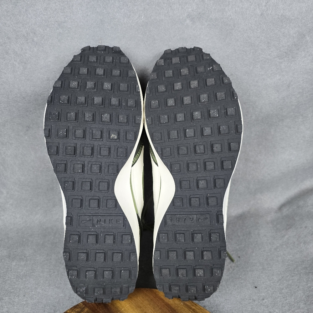 Nike Waffle Debut Alligator Size 10.5 DH9522-300 Running Shoe - Picture 6 of 10